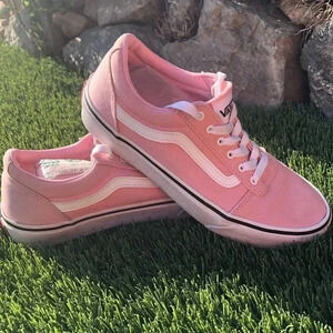 VANS- Ward Skate Shoes (Size: 5.5)